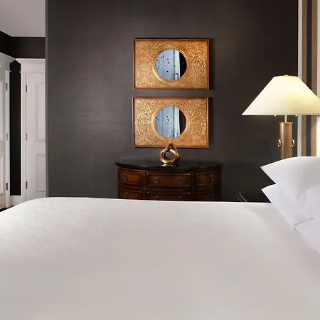 Le Pavillon, New Orleans, A Tribute Portfolio 4*