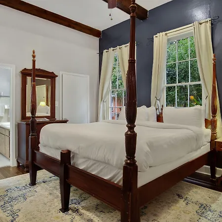 Rathbone Mansions 3* New Orleans