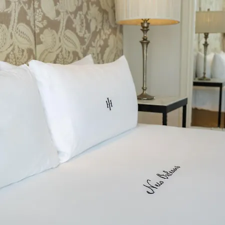 International House Hotel