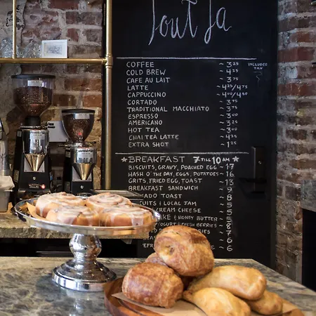The Old No. 77 & Chandlery 4* New Orleans