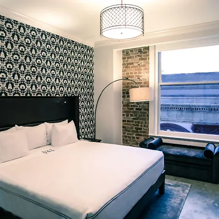Q&c And Bar New Orleans, Autograph Collection Hotel