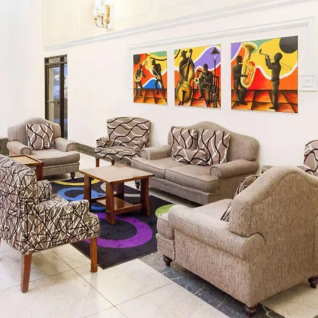Hotel Wyndham Garden New Orleans Downtown 3*