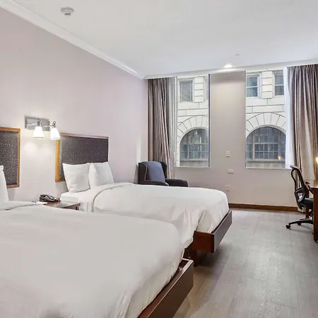 Hotel Wyndham Garden New Orleans Downtown 3*