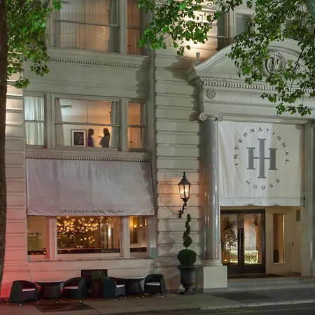International House Hotel 4*