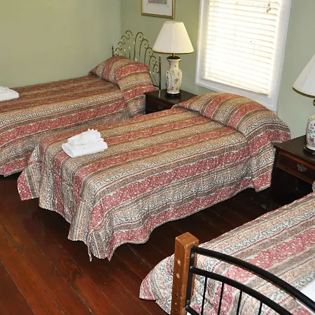 Historic Mardi Gras Inn New Orleans