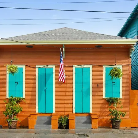 Inn Historic Mardi Gras