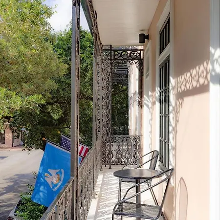 Hotel Garden District