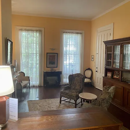 Bed & Breakfast Fairchild House