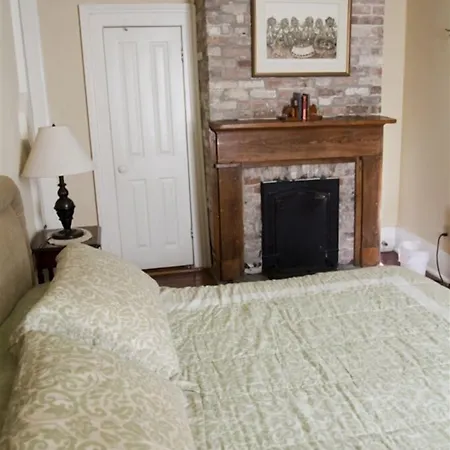 Bed & Breakfast Fairchild House New Orleans