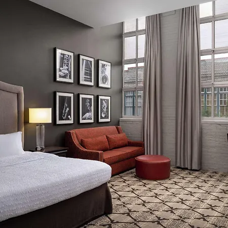 Hotel Hampton And Convention Center 3*