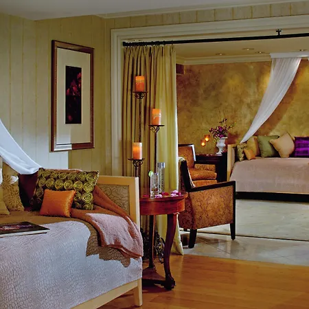 The Ritz-carlton, Hotel