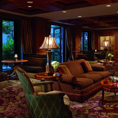 The Ritz-carlton,