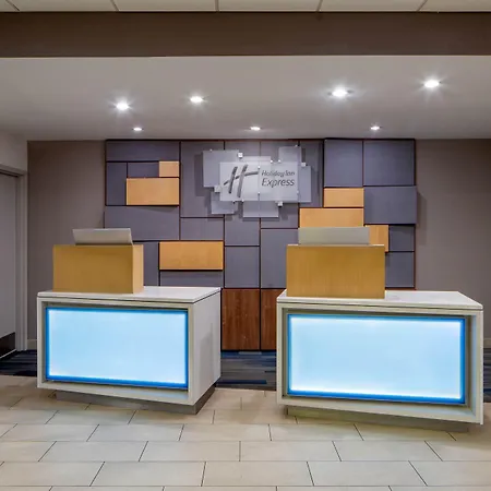 Hotel Express Downtown By Ihg 3*