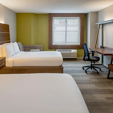 Express Downtown By Ihg Hotel 3*