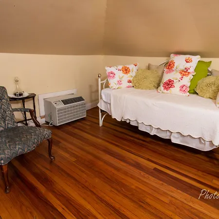 Bed & Breakfast Edgar Degas House Historic And Museum New Orleans