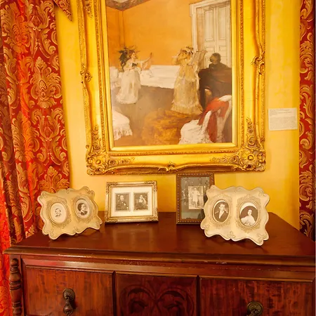 Edgar Degas House Historic And Museum Bed & Breakfast 4*