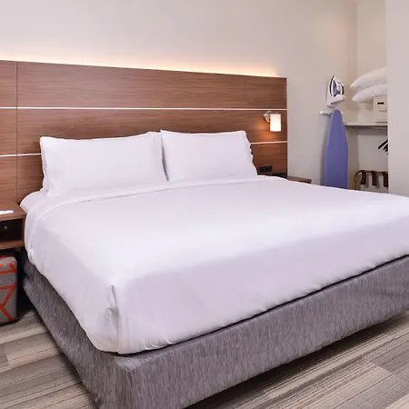 Hotel Express - Arts District By Ihg 3*