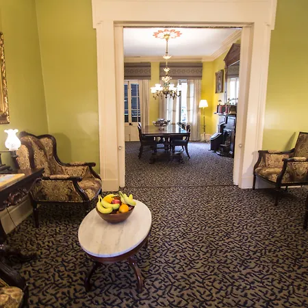 Hotel Lamothe House A French Quarter 4*