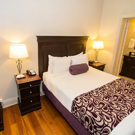 Lamothe House A French Quarter Hotel