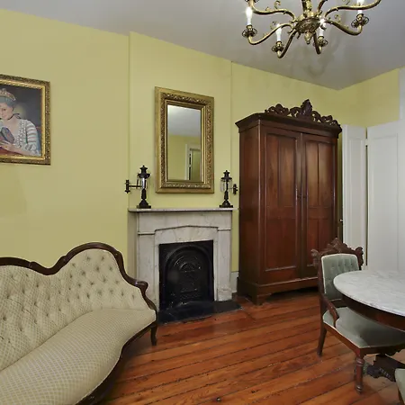 Hotel Lamothe House A French Quarter