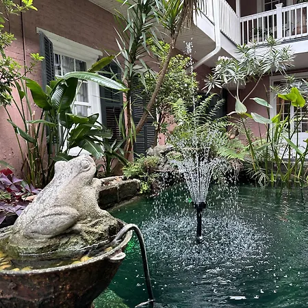 Hotel Lamothe House A French Quarter 4*