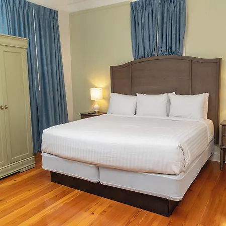 Lamothe House A French Quarter Hotel