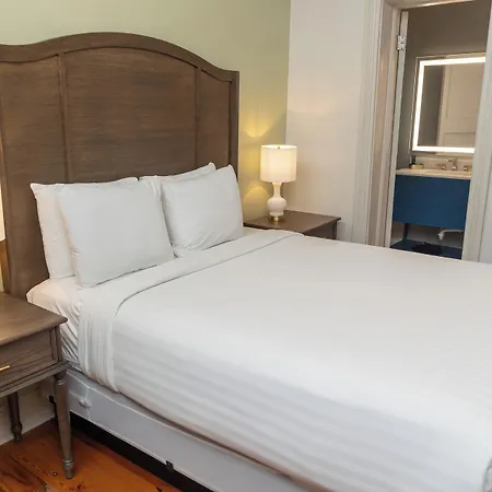 Lamothe House A French Quarter Hotel 4*