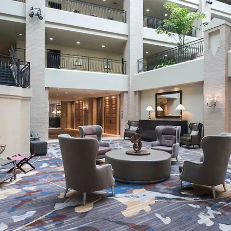 Hotel Renaissance Arts Warehouse District 4*