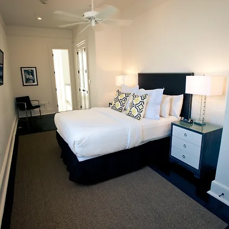 Melrose Mansion 3*
