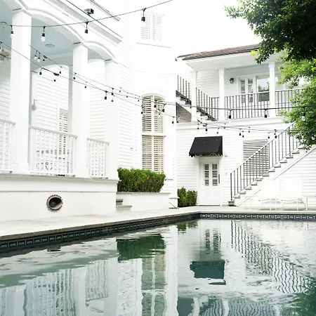 Hotel Melrose Mansion 3*