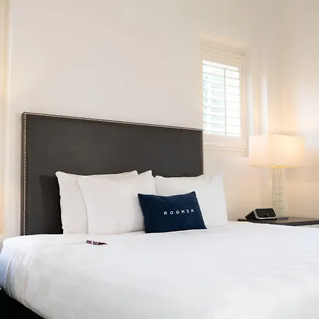 Hotel Melrose Mansion 3*