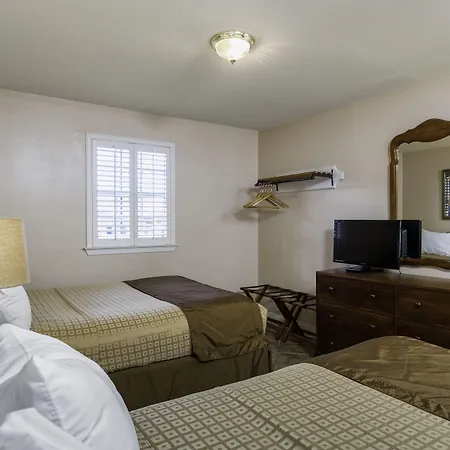 French Quarter Hotel 3*
