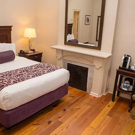 On St. Ann, A French Quarter Inn 3*