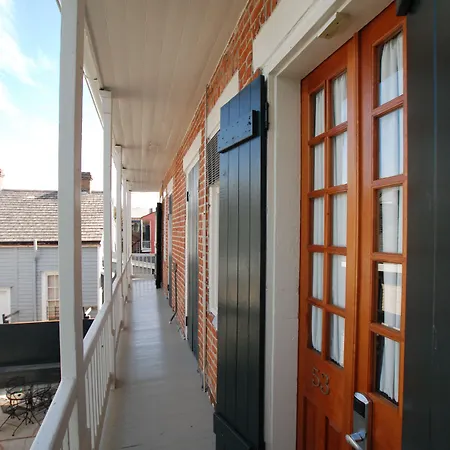 On St. Ann, A French Quarter Inn 3*