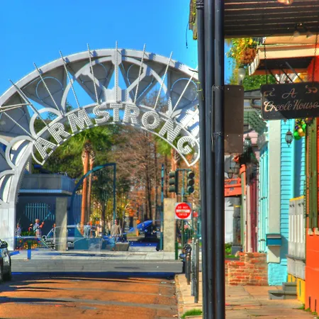 On St. Ann, A French Quarter 3* New Orleans