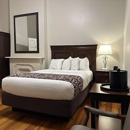 On St. Ann, A French Quarter Inn New Orleans