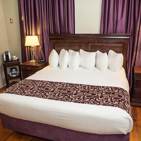 On St. Ann, A French Quarter Inn
