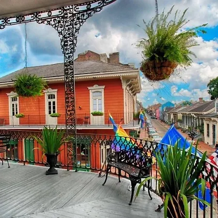 On St. Peter, A French Quarter Inn New Orleans