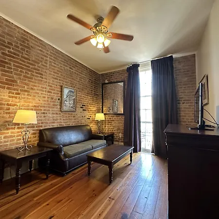 On St. Peter, A French Quarter Inn New Orleans