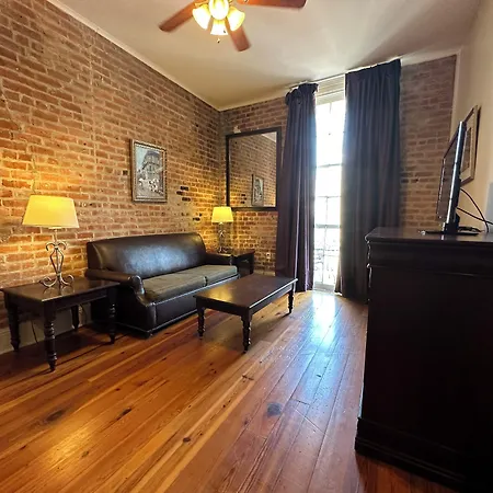 Inn On St. Peter, A French Quarter 3*