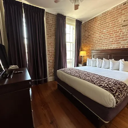 Inn On St. Peter, A French Quarter 3*