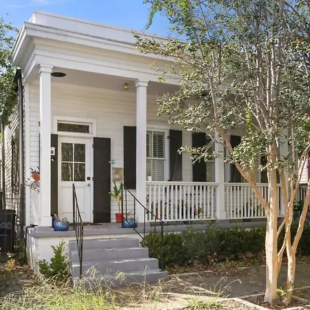 Holiday home Perfectly Located 1 Bedroom I Uptown - Magazine St