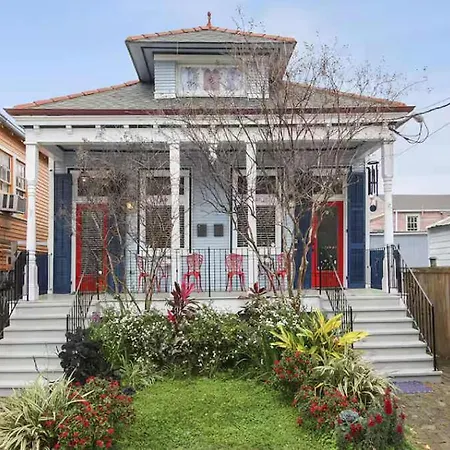 Heart Of Midcity Front Porch 3bd 2 Bath Streetcar