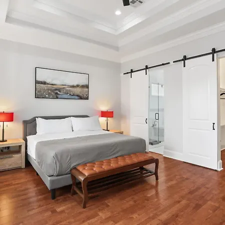 Stylish 3br W Parking Balcony Walk Everywhere