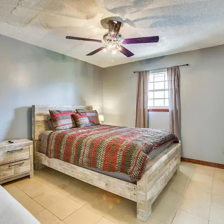 Holiday home Peaceful 4br - Yard, Family Comforts