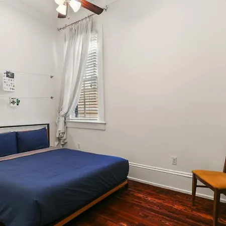 Holiday home Heart Of Midcity Front Porch 3bd 2 Bath Streetcar
