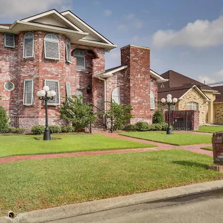 Peaceful 4br - Yard, Family Comforts *
