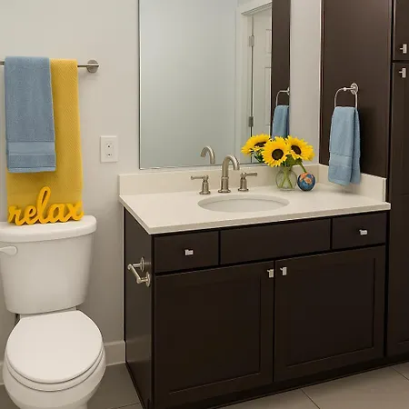 Drop Your Bags In Your 2 Bdrm, 2 Full Bath In French Quarters Prime Location New Orleans
