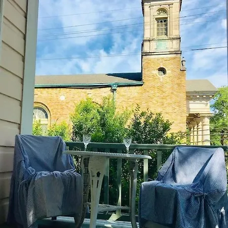 3br Gorgeous Paris Penthouse Sleeps 5 W Balcony, Fq, Streetcar!! Apartment New Orleans