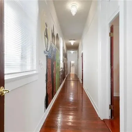 Apartment Spacious 4br Retreat Comfort & Style - Downstairs